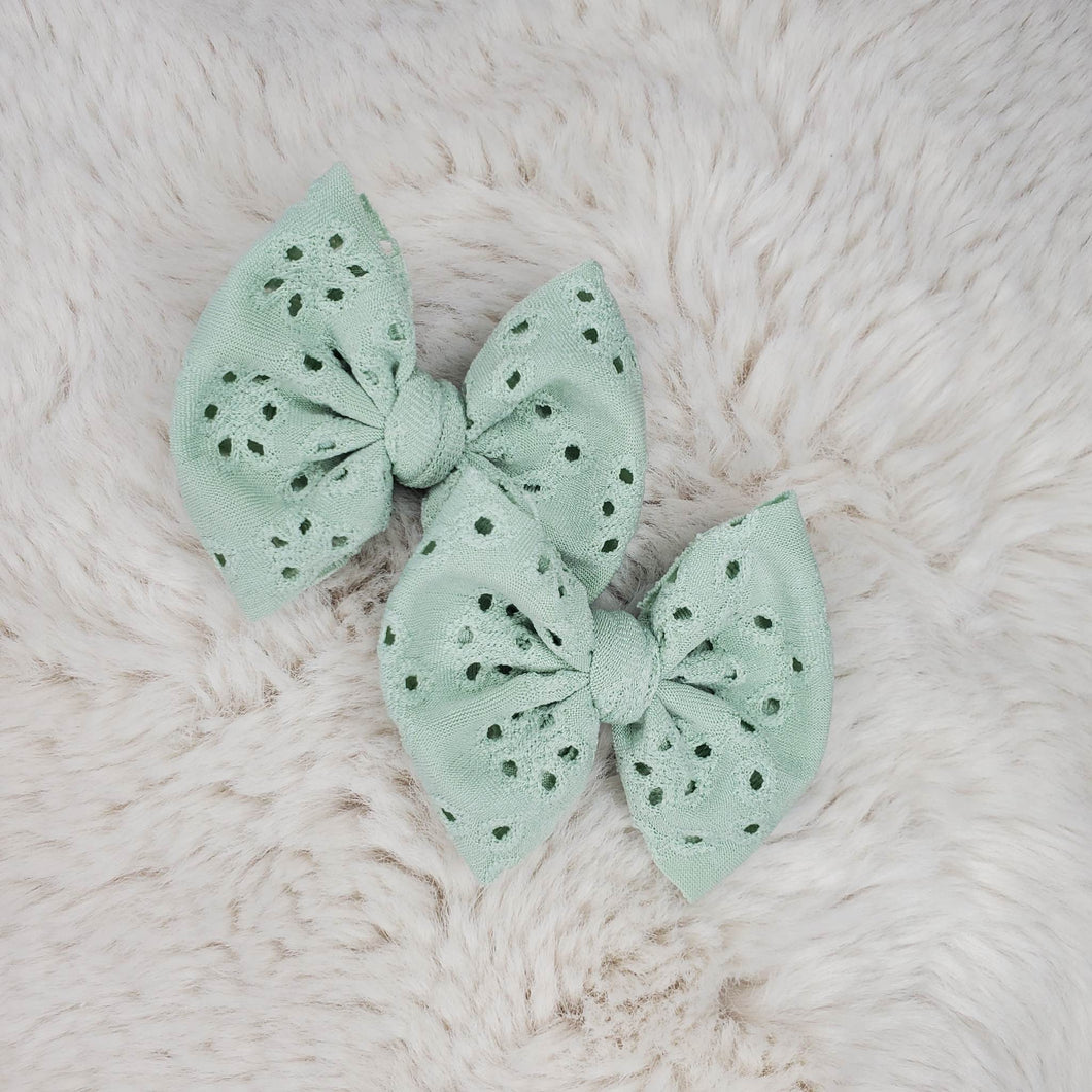 Sage Eyelet Bow